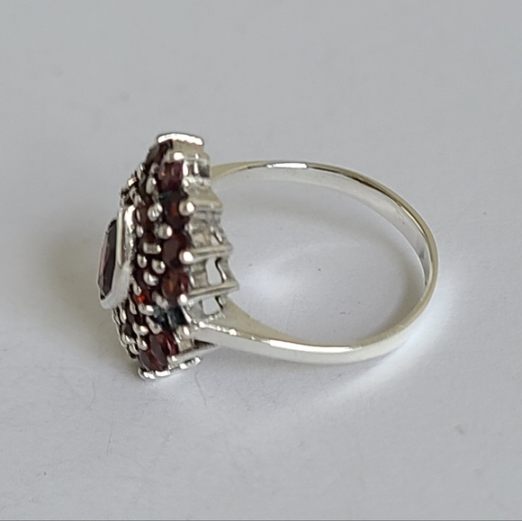 Vintage Boho Sterling Silver Red Garnet Marquis Flower Crystal Cluster Ring - Picture 7 of 13